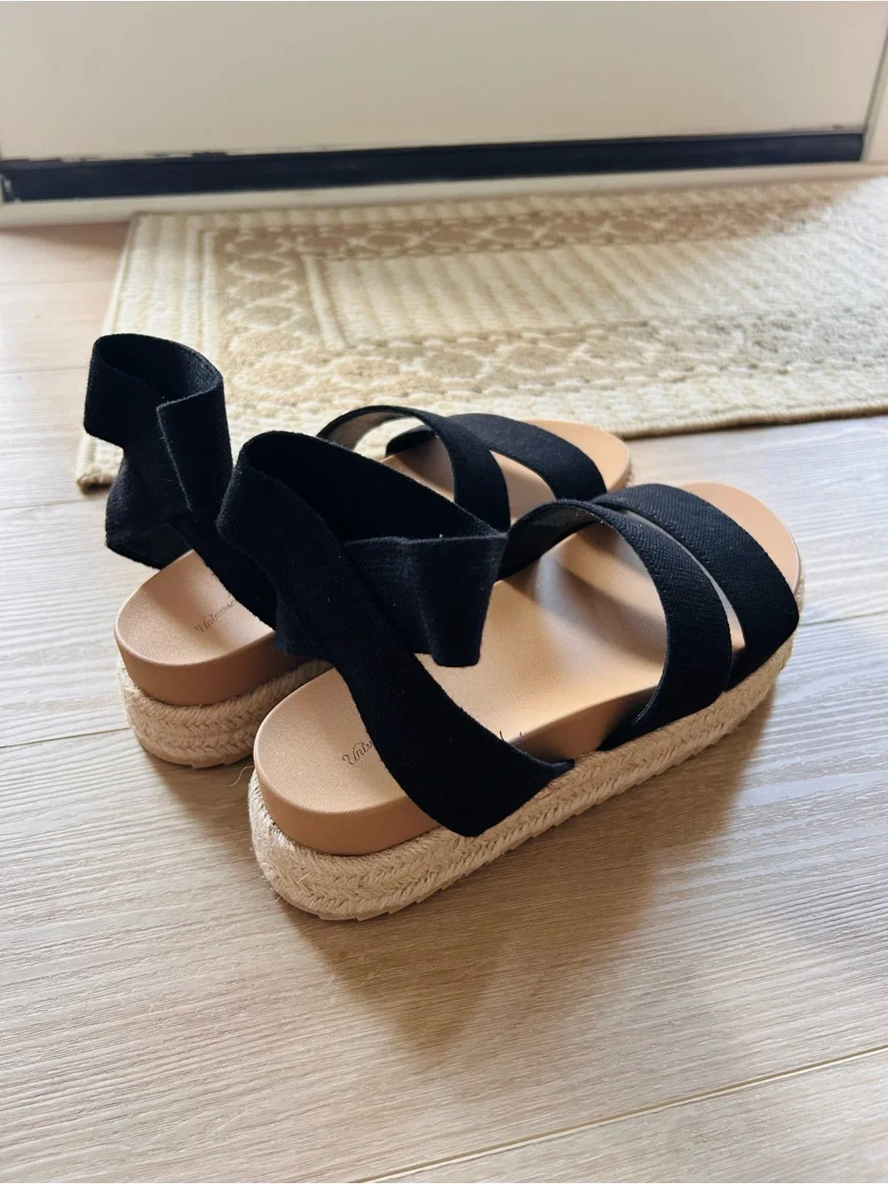 Universal Thread Black Espadrille Platform Sandals